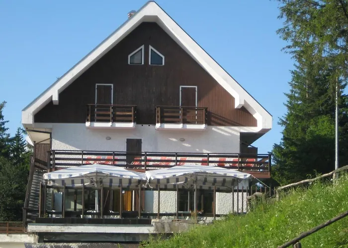 فندق Casa Della Neve ستريزا